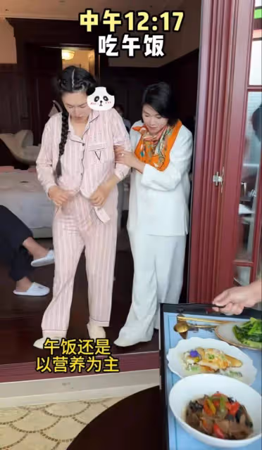 張紀中曬老婆月子照,杜星霖獲多名護工照顧條件超棒,老張好開心