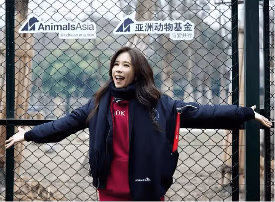 莫文蔚稱與周星馳很少聯絡,如果有需要會出演《少林女足》,自曝新戲與劉德華針鋒相對