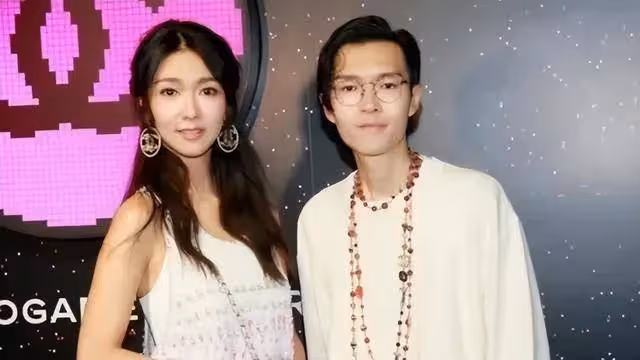 新戀情?薛凱琪三里屯吃火鍋被偶遇,帥氣男子全程貼身陪伴