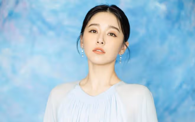 闞清子曬美食日常,幸福狀態引人羨,與未婚夫感情穩定
