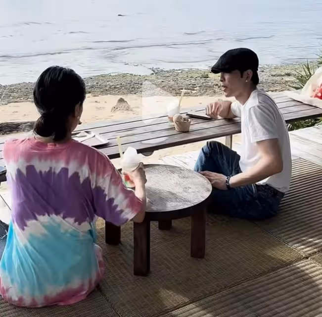糖度超標!蕭敬騰帶51歲老婆度蜜月,林有慧蹦蹦跳跳被寵成小姑娘