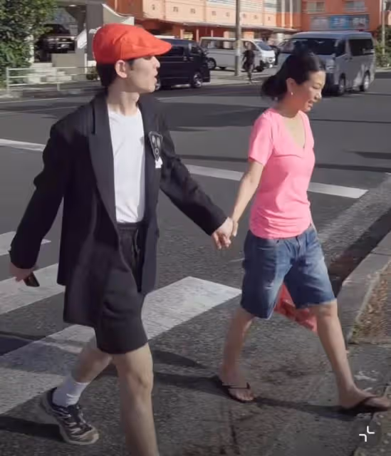糖度超標！蕭敬騰帶51歲老婆度蜜月，林有慧蹦蹦跳跳被寵成小姑娘