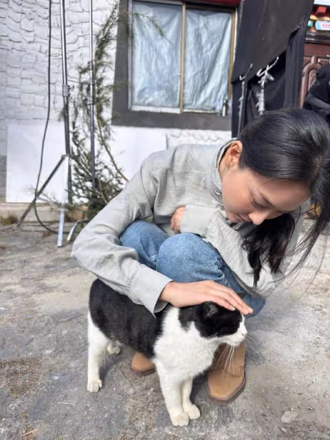 張馨予西藏拍戲出現斑禿，稱經常嘔吐睡不好，精神身體壓力過大