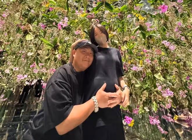 恭喜!郝劭文老婆曬大肚照官宣懷孕,阿文親吻愛妻孕肚好有愛