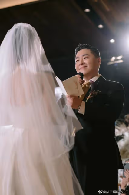 恭喜！郝劭文老婆曬大肚照官宣懷孕，阿文親吻愛妻孕肚好有愛