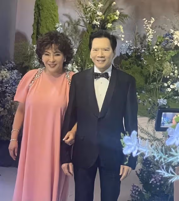 蕭敬騰大婚！與51歲林有慧當眾擁吻，夫妻約定8輩子相愛好感人