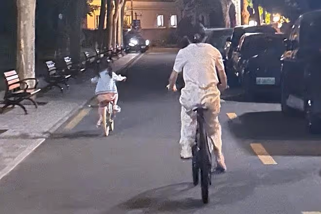 孫怡久違曬女兒近照,7歲大福扎雙辮露側臉,胖嘟嘟超像媽媽