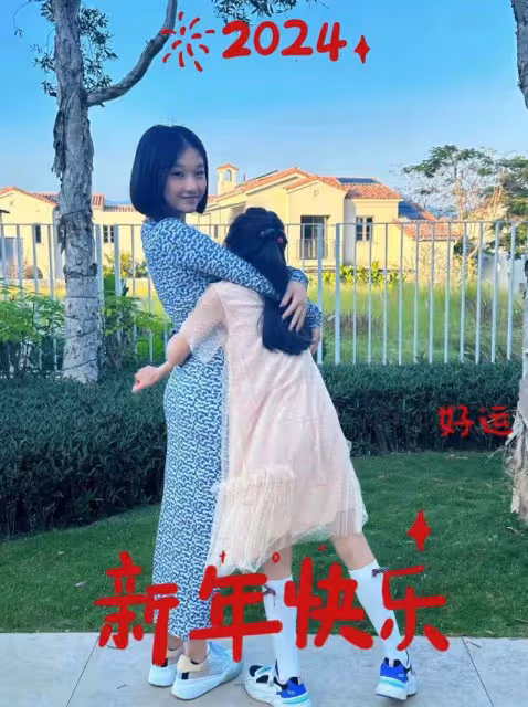 文章倆女兒近照曝光,16歲愛馬越長越爸爸,妹妹復刻馬伊琍高顏值