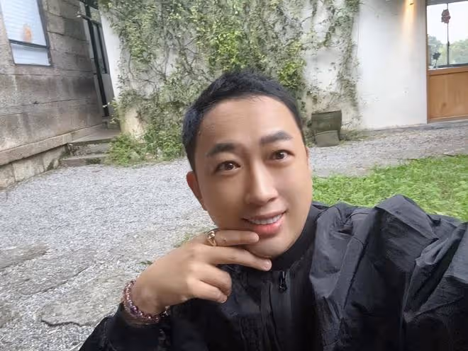 吳謹言洪堯官宣結婚,於正開心送祝福,透露兩人已相愛七年