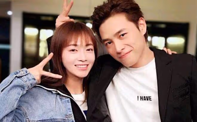吳謹言洪堯官宣結婚,於正開心送祝福,透露兩人已相愛七年