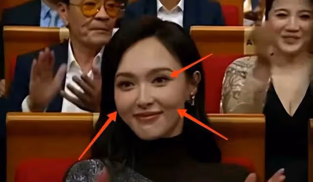 趙麗穎拿下飛天視後,唐嫣劉琳楊蓉李庚希的表情像宮斗劇