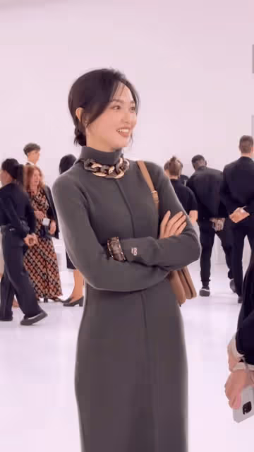 傻白甜逆襲御姐,唐嫣跟宋慧喬同框絲毫不輸反而展現氣場逆襲