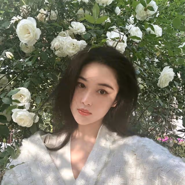 37歲張馨予現身膀大腰圓至少胖50斤,臉已經認不出,時光如梭啊