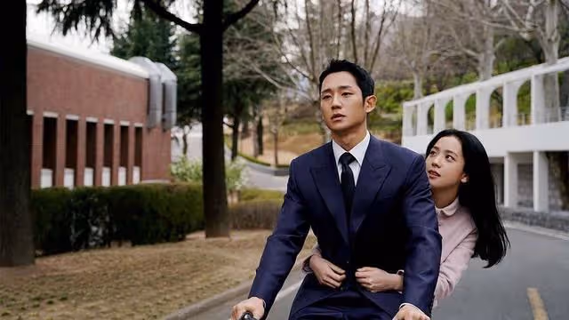 大眾被Rosé《APT》洗腦，Jisoo卻因此陷爭議：用佛系精神經營工作