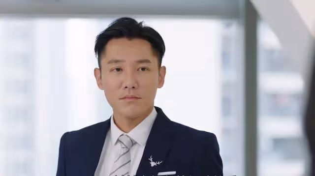 黑色月光:霍建堃才是劇中最大贏家!余滿月都是他的棋子