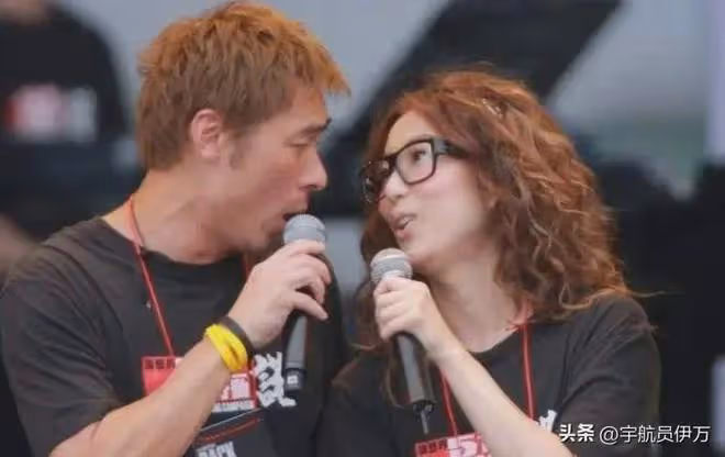 私生活混亂?為追師妹拋棄女友,婚後找小22歲女星的他,如今怎樣
