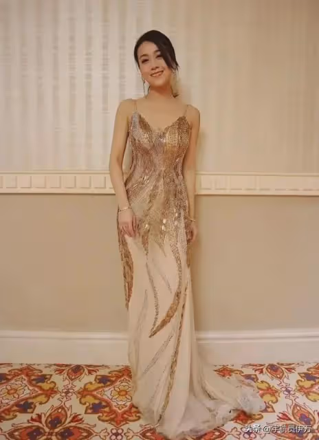 私生活混亂?為追師妹拋棄女友,婚後找小22歲女星的他,如今怎樣