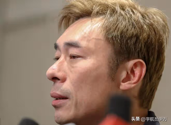 私生活混亂?為追師妹拋棄女友,婚後找小22歲女星的他,如今怎樣