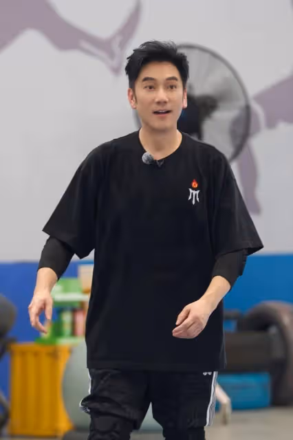 《披哥4》成團結果引爭議？尤長靖總決賽第一，李克勤X-Leader