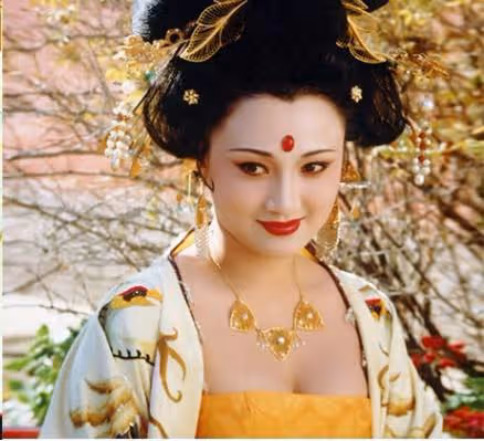 林芳兵的楊貴妃，為何就是最經典的？賈玲扮演楊貴妃，為何也還行