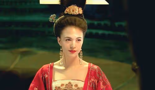 林芳兵的楊貴妃，為何就是最經典的？賈玲扮演楊貴妃，為何也還行