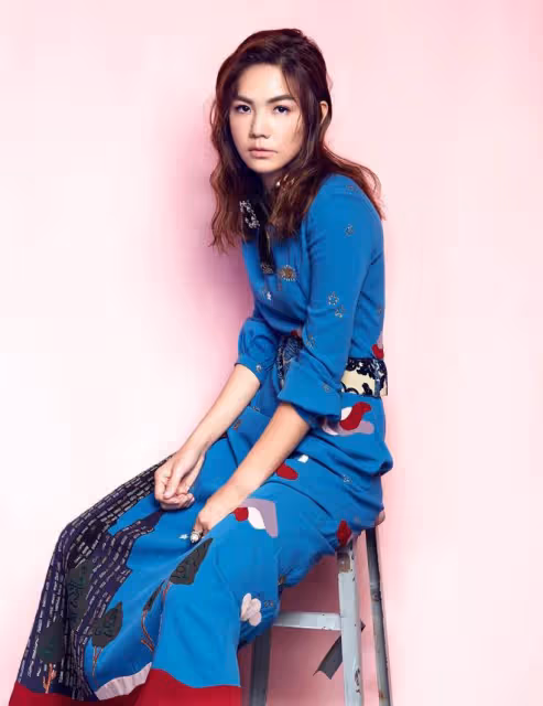 Ella陳嘉樺，為何留長發的她，反而更有女人味，更有氣場？