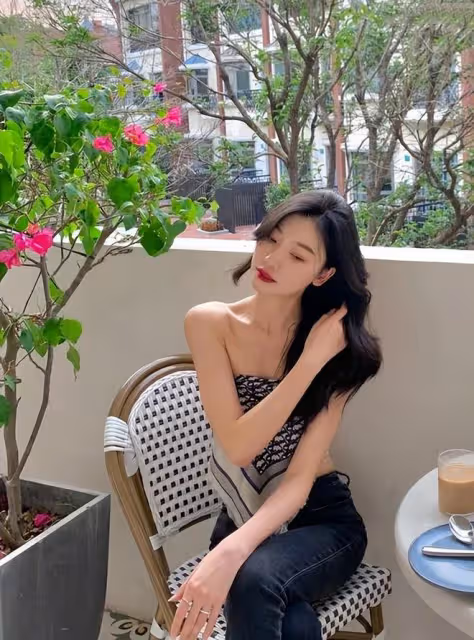 易夢玲顏值，身材比例，拍照技術都好，但為何還是給人普女感？