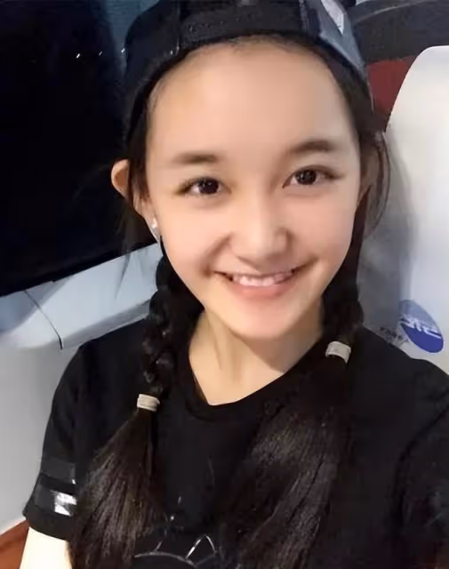 蔣依依小時候，為何挺有識別度？長大了，反而識別度降低？
