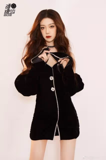希林娜依·高，混搭穿搭法，為何顯得她好美，好少女，也好高級？