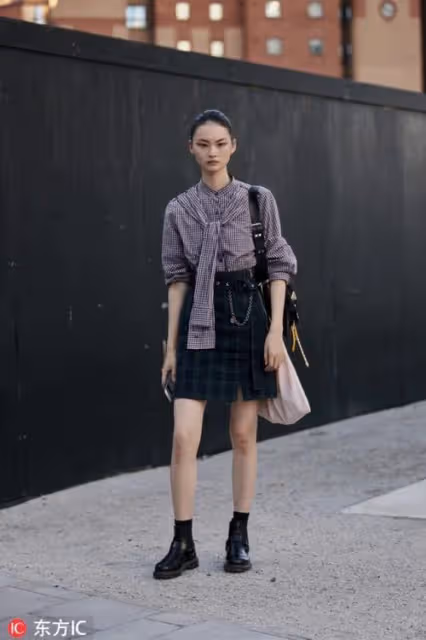 娃娃臉的賀聰，為何私服穿搭簡約大氣有質感，反而更顯高級？