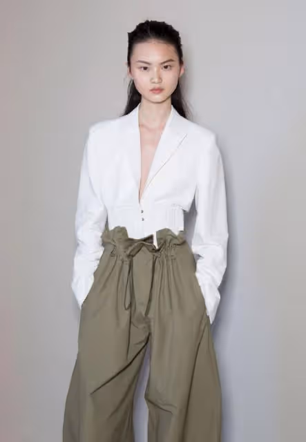 娃娃臉的賀聰，為何私服穿搭簡約大氣有質感，反而更顯高級？