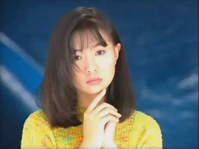 甜歌皇后卓依婷，為何40多歲了，還是這麼有少女感？