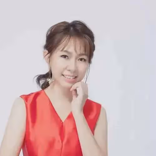 甜歌皇后卓依婷，為何40多歲了，還是這麼有少女感？