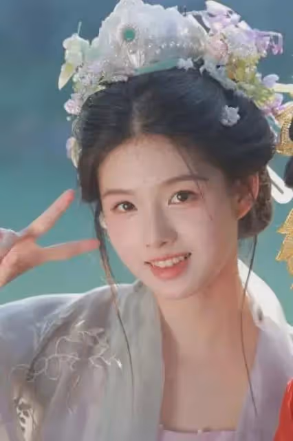 艾米童星出道，不僅顏值穩定，演技不錯，穿搭也在線！