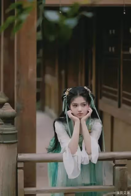 艾米童星出道，不僅顏值穩定，演技不錯，穿搭也在線！