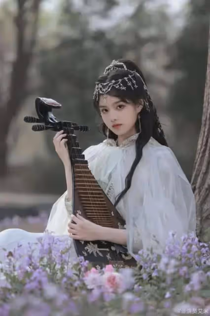 艾米童星出道，不僅顏值穩定，演技不錯，穿搭也在線！