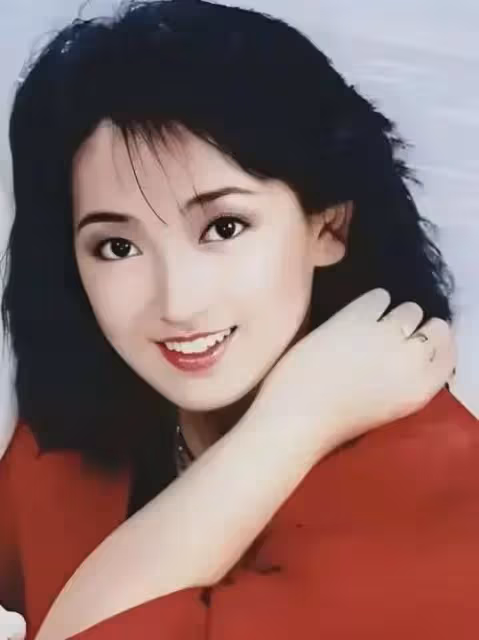 龔慈恩真的是從年輕美到老，不整容的臉就是經老！
