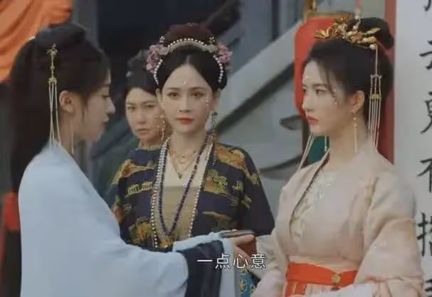 陳喬恩飾演的反派：惡毒後母與東方不敗，為何都讓人念念不忘？