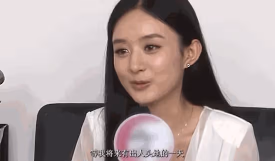 楊冪包場趙麗穎新片,網友:麗穎也想給楊冪包,但楊冪不給她機會