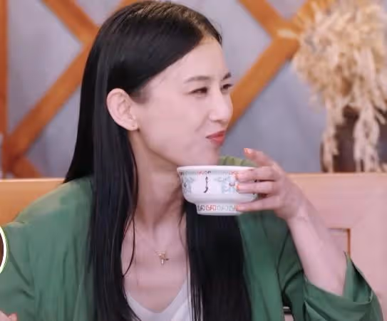 好傢夥!楊子和黃聖依又被罵上熱搜,網友的吐槽理由出奇的一致
