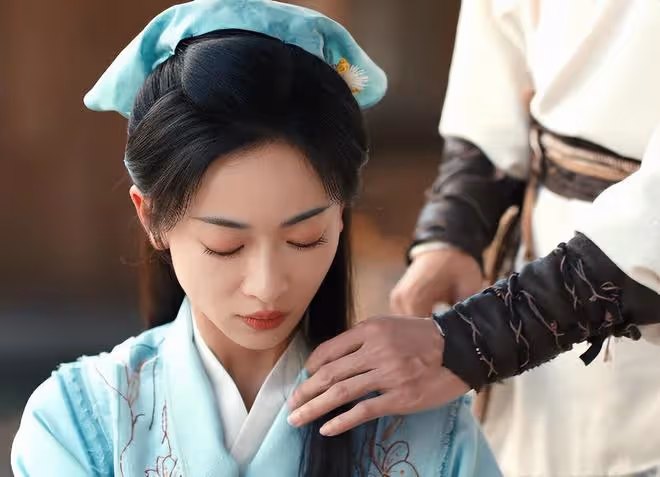 被丑手指拖累的3位男明星,明明有張俊美臉,伸出手卻能把人笑死