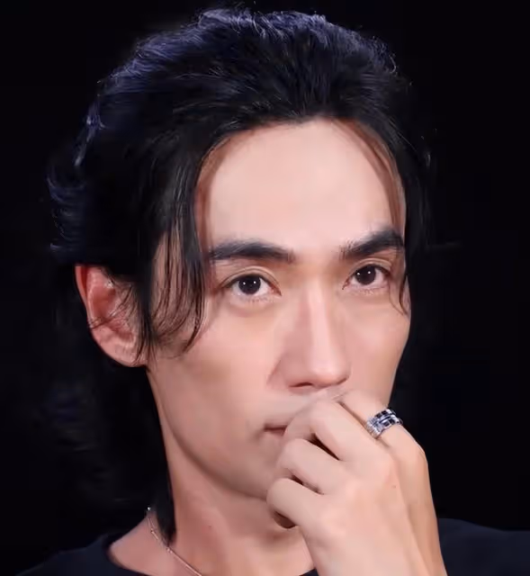 被丑手指拖累的3位男明星,明明有張俊美臉,伸出手卻能把人笑死