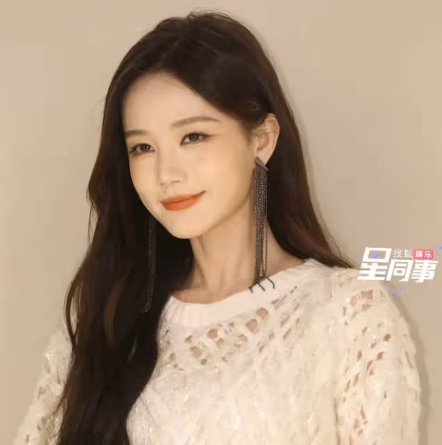 當45歲章子怡碰上61歲章小蕙,我才明白「女人微胖」才是極品