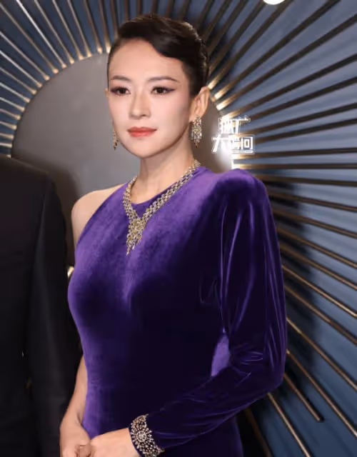 上海這一晚,被「全裹」出鏡的舒淇驚艷,不穿暴露禮服卻艷壓群芳
