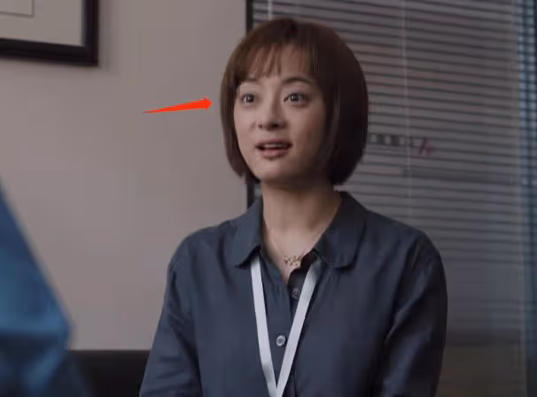 時尚大片來了,被「長發」孫儷驚艷,兇相變福相,甩打針臉幾條街