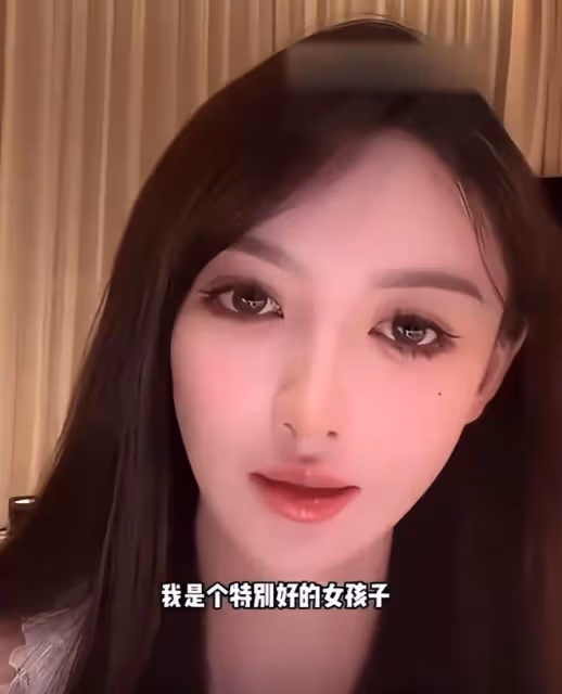 笑不活了!沈夢辰模仿葉珂上熱搜,我卻笑死在黃曉明的評論區