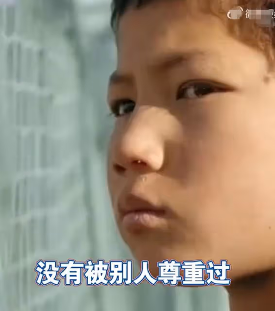 放下筷子罵娘!精明的王寶強沒想到,自己「喂」出了一個白眼狼!
