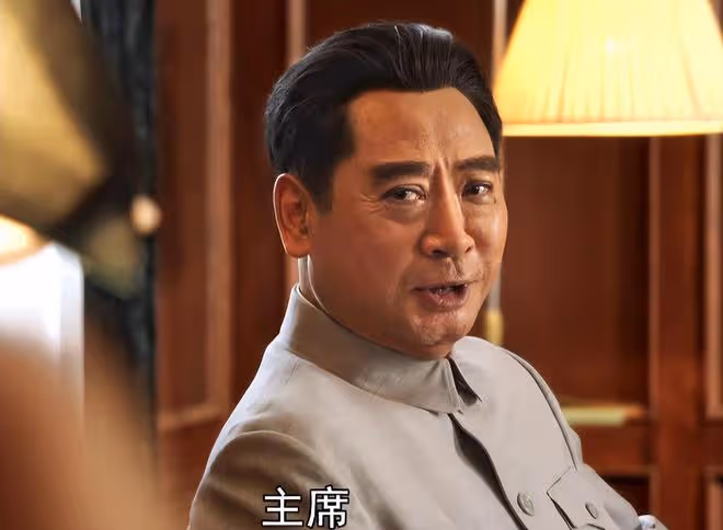 同樣演「彭德懷」,董勇、丁勇岱和周小斌放一起看,差別就出來了