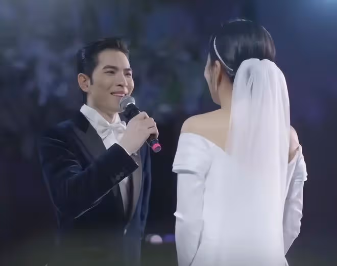 蕭敬騰婚禮:賈靜雯露肩,小S露腿,都敗給了「全裹」出鏡的舒淇