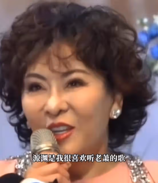 蕭敬騰婚禮:賈靜雯露肩,小S露腿,都敗給了「全裹」出鏡的舒淇